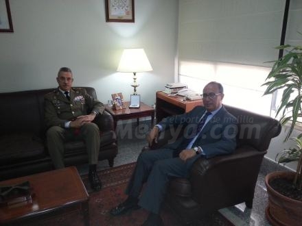 Antes de su marcha y finalizar su destino en Melilla, el Comandante General, Álvaro de la...